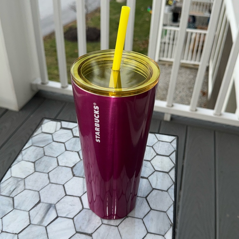Starbucks 2023 Spring “Puffy Petunia” pink scalloped stainless steel tumbler